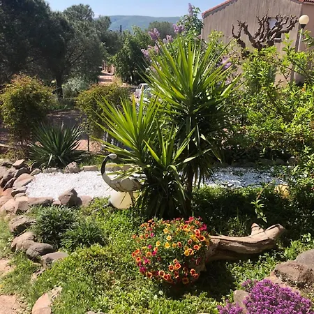 Holiday home La Maison Du Bonheur Octon
